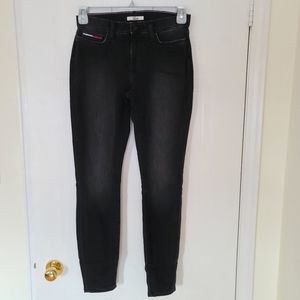 Tommy Hilfiger Denim Skinny Jean Leggings. Black. 4